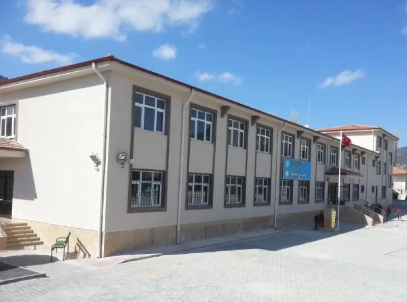 Antalya Sülekler Şehit Semih Aldemir İmam Hatip Ortaokulu - Antalya Ortaokulları