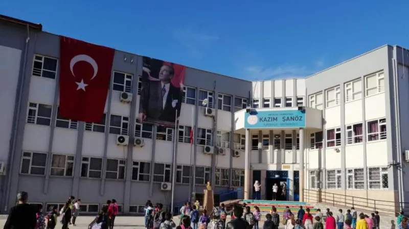 Kazım Şanöz Ortaokulu Fotoğrafı