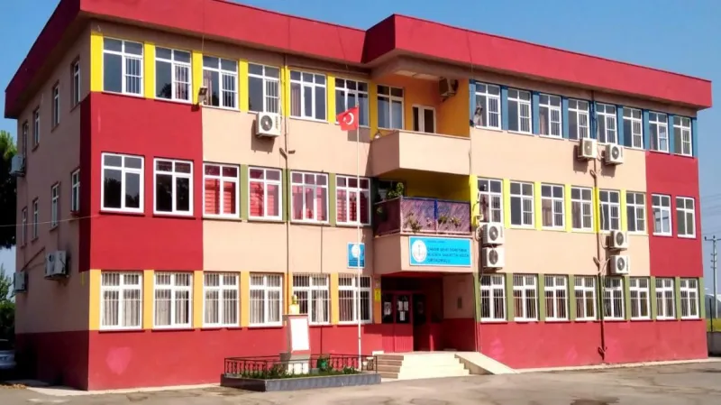 Çandır Şehit Öğretmen Mustafa Saadettin Küçük İmam Hatip Ortaokulu Fotoğrafı