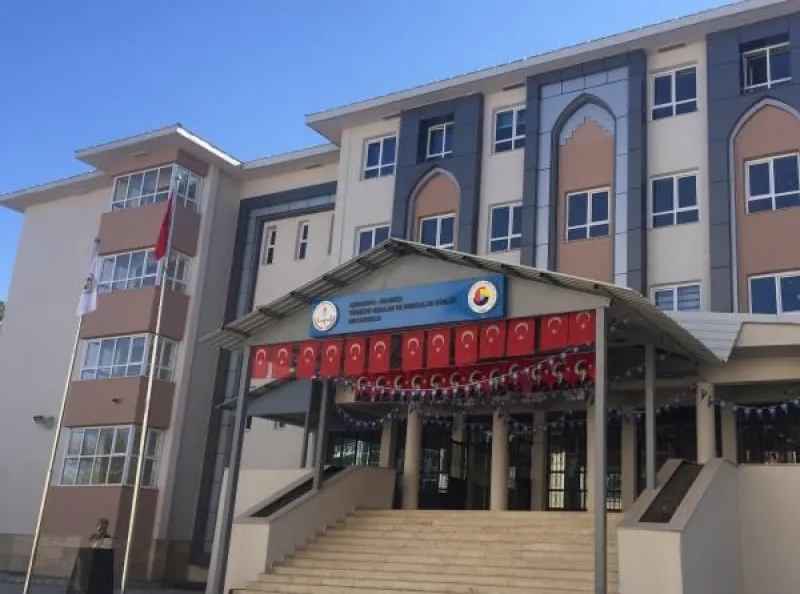 Ardahan Türkiye Odalar Ve Borsalar Birliği Ortaokulu - Ardahan Ortaokulları