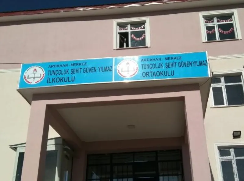 Ardahan Tunçoluk Şehit Güven Yılmaz Ortaokulu - Ardahan Ortaokulları