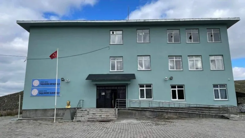 Ardahan Taşlıdere Ortaokulu - Ardahan Ortaokulları