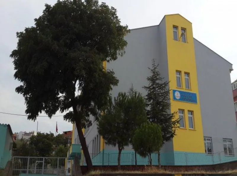 Balıkesir Yunus Emre Ortaokulu - Balıkesir Ortaokulları