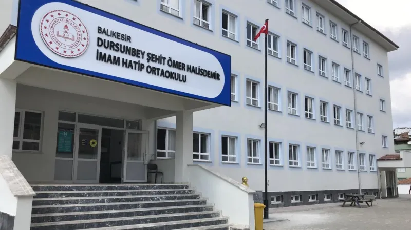 Dursunbey Şehit Ömer Halisdemir İmam Hatip Ortaokulu Fotoğrafı