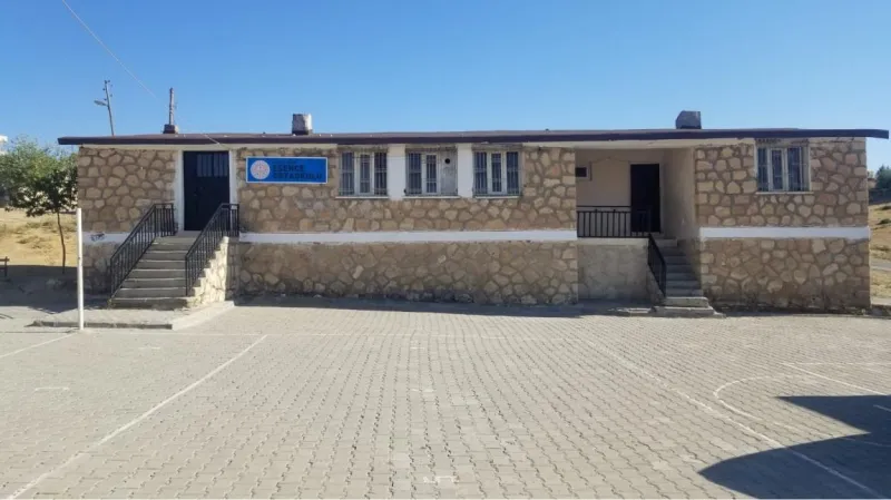 Batman Esence Ortaokulu - Batman Ortaokulları