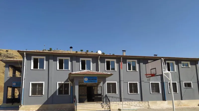 Batman Bölükkonak Ortaokulu - Batman Ortaokulları