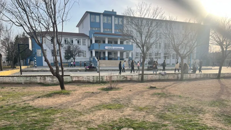 Batman 16 Mayıs Ortaokulu - Batman Ortaokulları