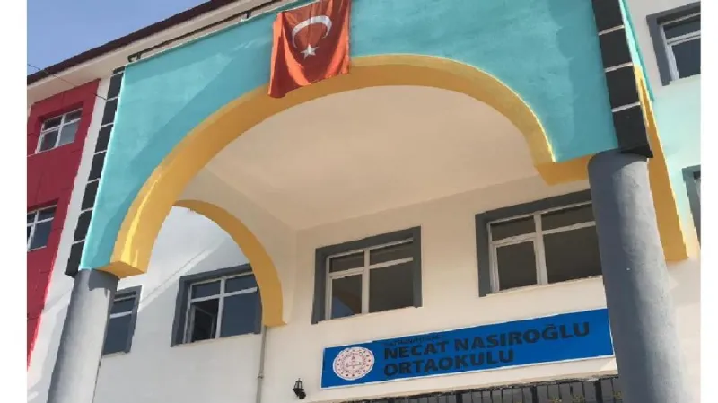 Batman Necat Nasıroğlu Ortaokulu - Batman Ortaokulları