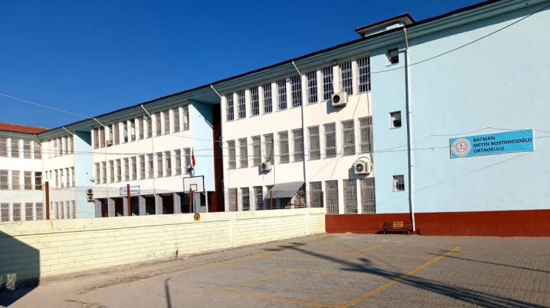 Batman Metin Bostancıoğlu Ortaokulu - Batman Ortaokulları