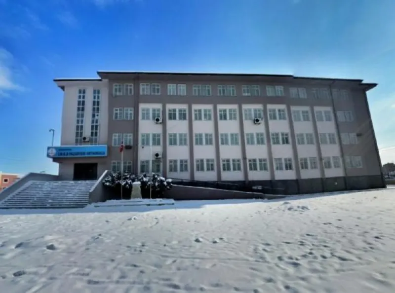 Batman Borsa İstanbul Pazaryeri Ortaokulu - Batman Ortaokulları