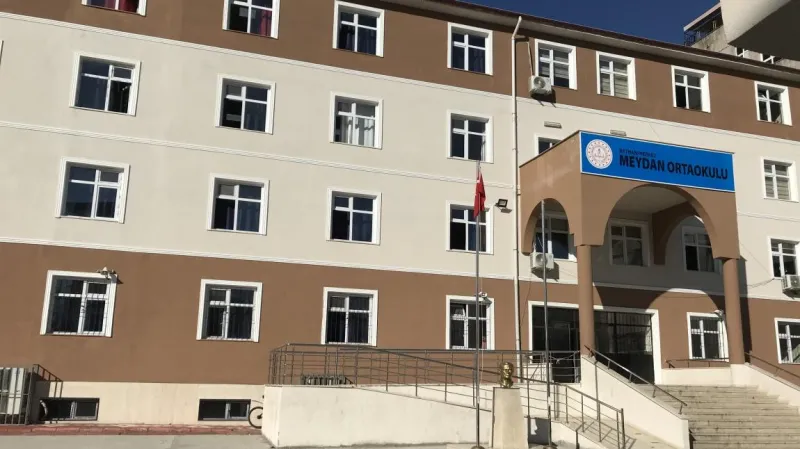 Batman Meydan Ortaokulu - Batman Ortaokulları