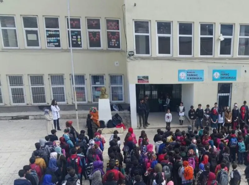 Bingöl Yamaç Ortaokulu - Bingöl Ortaokulları