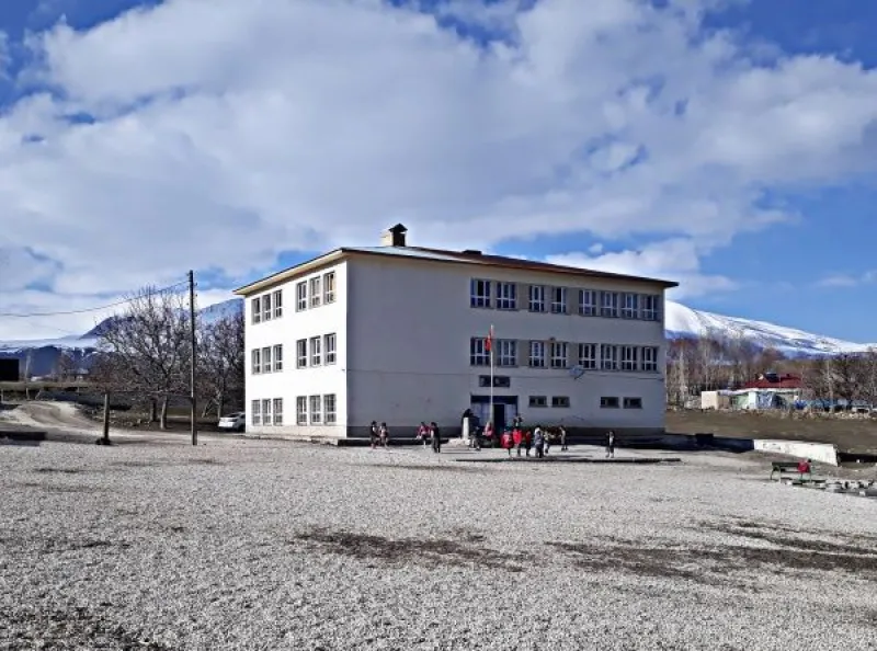 Bitlis Yukarı Süphan Ortaokulu - Bitlis Ortaokulları