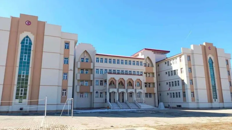 Bitlis Toki Ortaokulu - Bitlis Ortaokulları