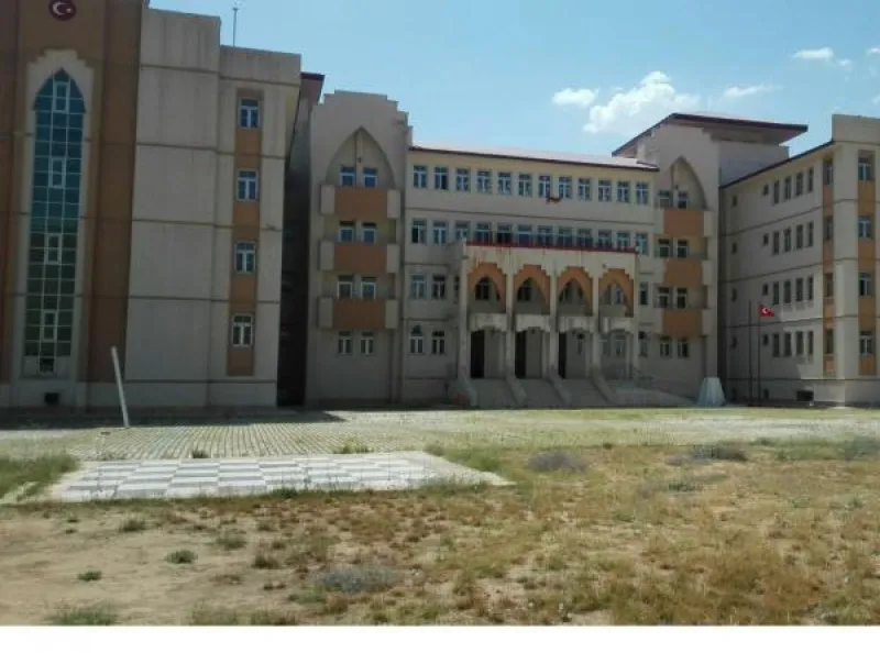 Bitlis Feyzullah Ensari İmam Hatip Ortaokulu - Bitlis Ortaokulları