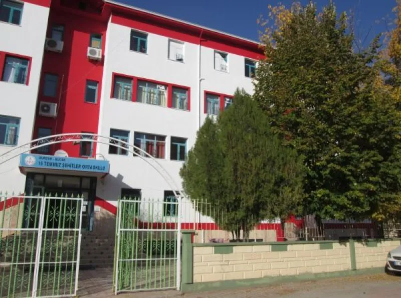 Burdur 15 Temmuz Şehitler Ortaokulu - Burdur Ortaokulları