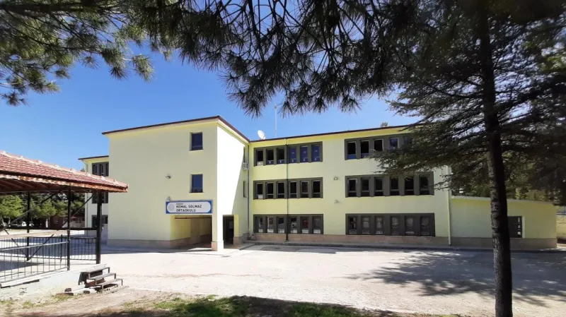 Burdur Kemal Solmaz Ortaokulu - Burdur Ortaokulları