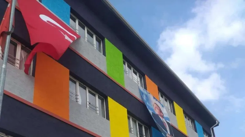 Bursa Şehit Jandarma Komando Er Ramazan Okur Ortaokulu - Bursa Ortaokulları