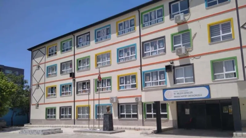 Bursa M.Nezir Gencer İmam Hatip Ortaokulu - Bursa Ortaokulları