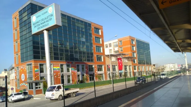 Bursa Mahmut Celalettin Ökten İmam Hatip Ortaokulu - Bursa Ortaokulları