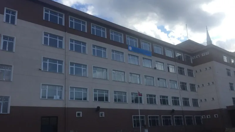 Bursa Prof. Dr. Fuat Sezgin Ortaokulu - Bursa Ortaokulları