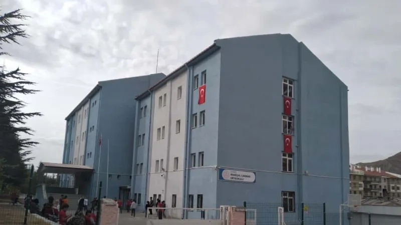 Çankırı Mareşal Çakmak Ortaokulu - Çankırı Ortaokulları