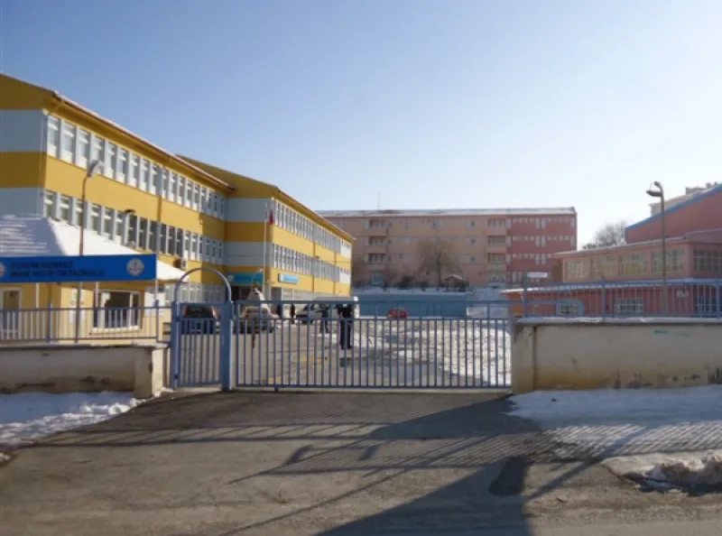 Çorum Şehit Ali Karslı İmam Hatip Ortaokulu - Çorum Ortaokulları