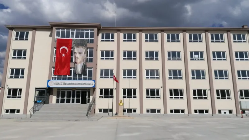 Çorum Sultan Abdülhamid Han Ortaokulu - Çorum Ortaokulları