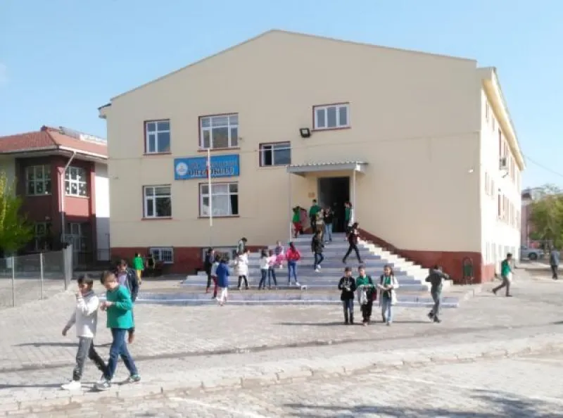 Diyarbakır Çermik 15 Temmuz Şehitleri Ortaokulu - Diyarbakır Ortaokulları