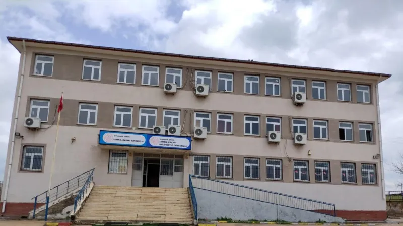 Diyarbakır İsmail Çayırı İmam Hatip Ortaokulu - Diyarbakır Ortaokulları