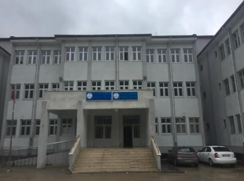 Diyarbakır Şehit Reşit Yıldız İmam Hatip Ortaokulu - Diyarbakır Ortaokulları