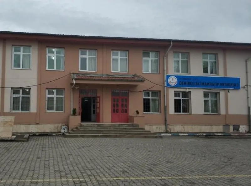 Diyarbakır Demirçelik İmam Hatip Ortaokulu - Diyarbakır Ortaokulları