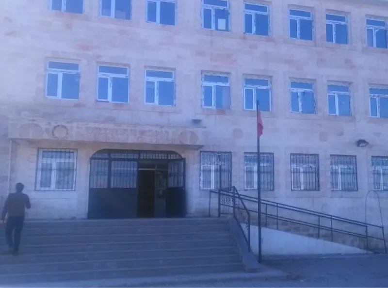 Diyarbakır Sarıbuğday İmam Hatip Ortaokulu - Diyarbakır Ortaokulları