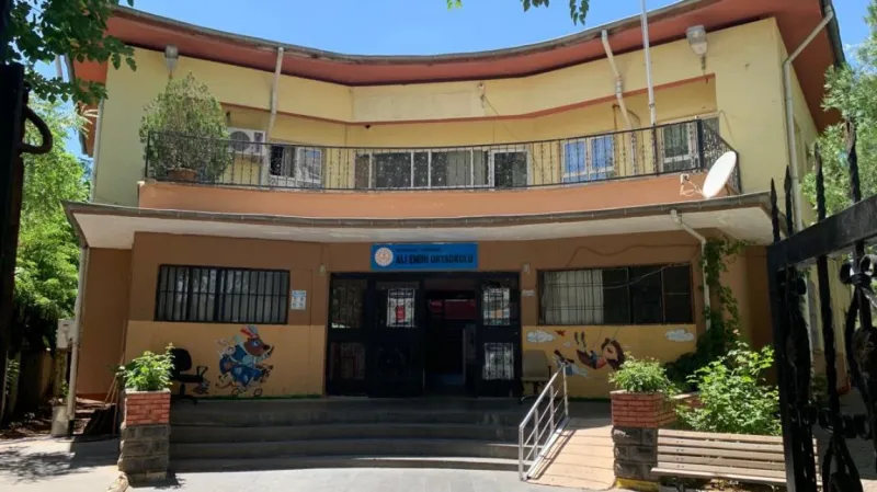 Diyarbakır Ali Emiri Ortaokulu - Diyarbakır Ortaokulları