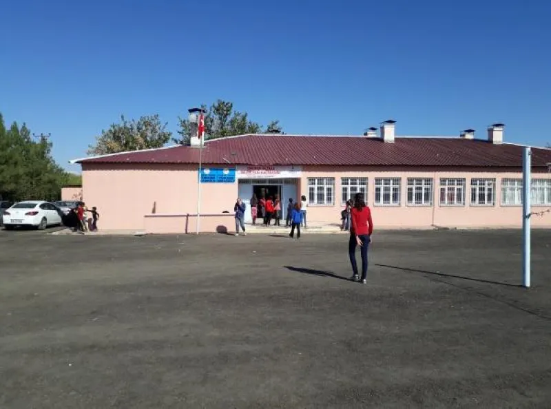 Diyarbakır Yüksek Ortaokulu - Diyarbakır Ortaokulları