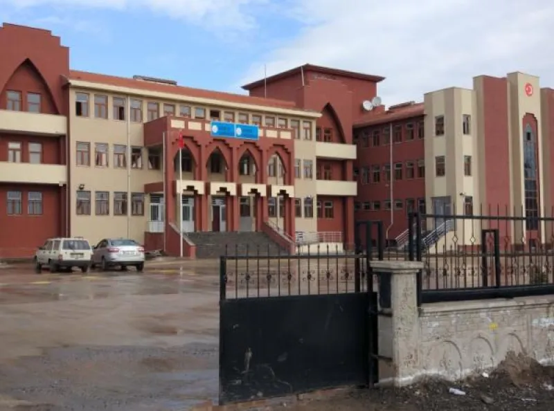 Diyarbakır Aziziye Ortaokulu - Diyarbakır Ortaokulları