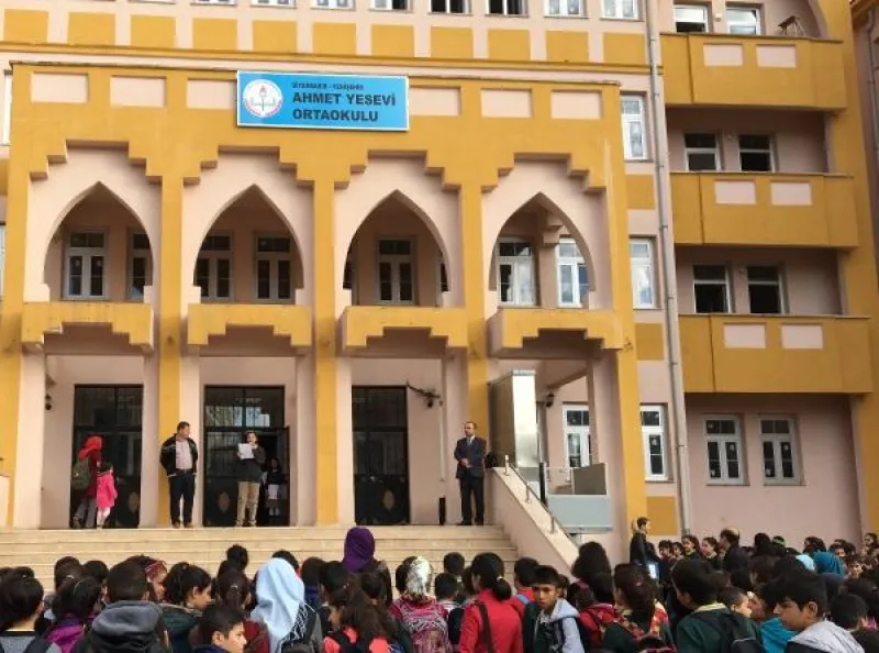Diyarbakır Ahmet Yesevi Ortaokulu - Diyarbakır Ortaokulları