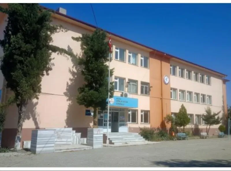 Düzce Şıralık Vatan Ortaokulu - Düzce Ortaokulları