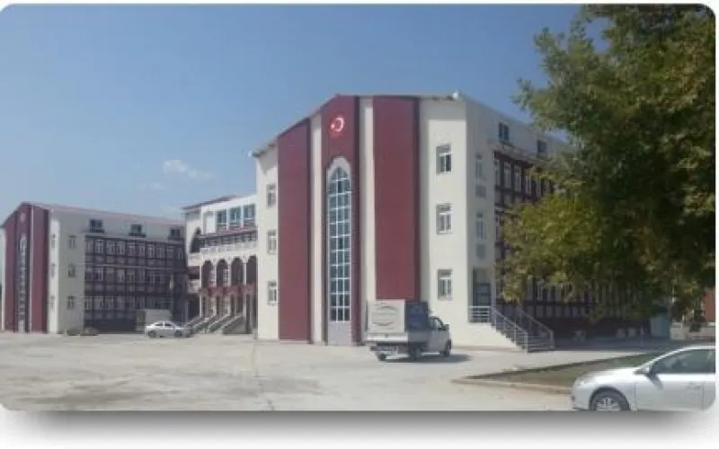 Düzce Mehmet Zahid Kevseri İmam Hatip Ortaokulu - Düzce Ortaokulları