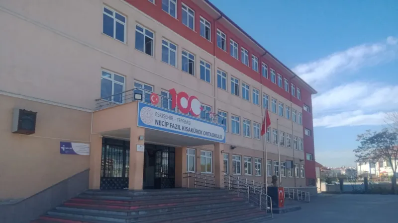 Eskişehir Necip Fazıl Kısakürek Ortaokulu - Eskişehir Ortaokulları