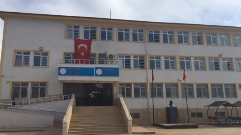 Gaziantep Sarısalkım İmam Hatip Ortaokulu - Gaziantep Ortaokulları