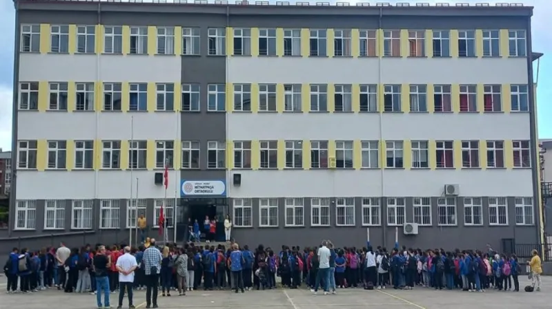 Giresun Mithatpaşa Ortaokulu - Giresun Ortaokulları