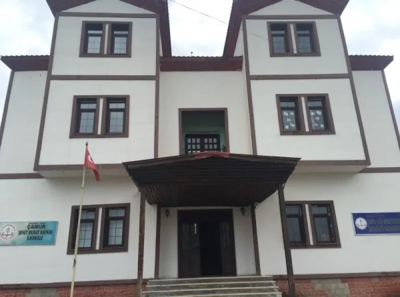 Gümüşhane Çamur Şehit Murat Kafkas İmam Hatip Ortaokulu - Gümüşhane Ortaokulları