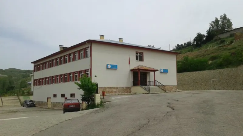 Gümüşhane Gümüşgöze İmam Hatip Ortaokulu - Gümüşhane Ortaokulları