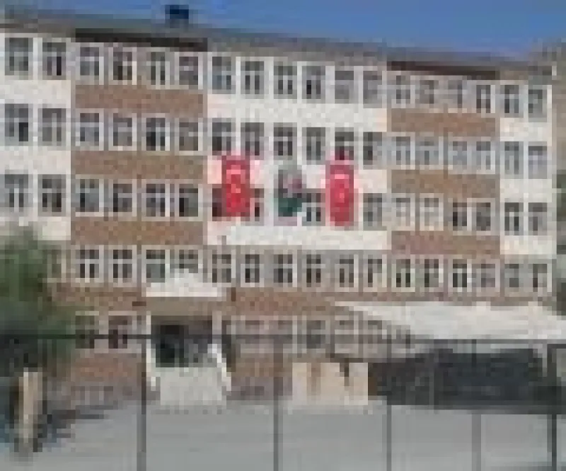 Hakkari Cumhuriyet Ortaokulu - Hakkari Ortaokulları