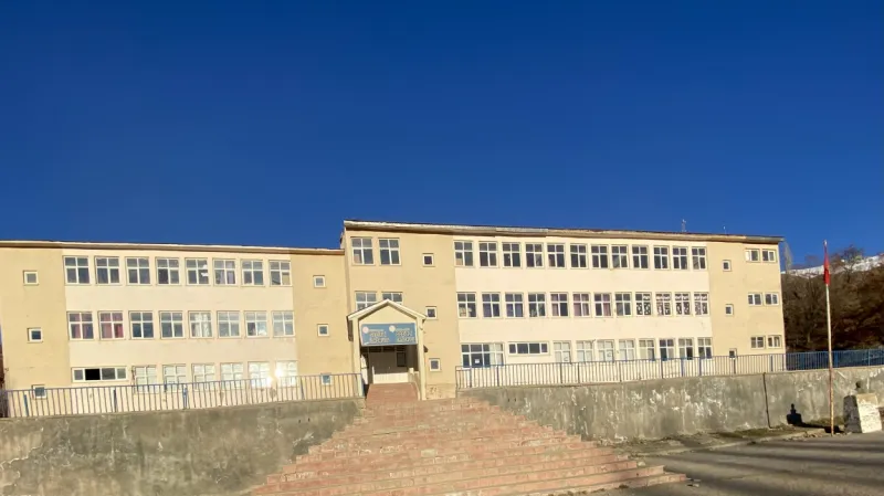 Hakkari Geçitli İmam Hatip Ortaokulu - Hakkari Ortaokulları