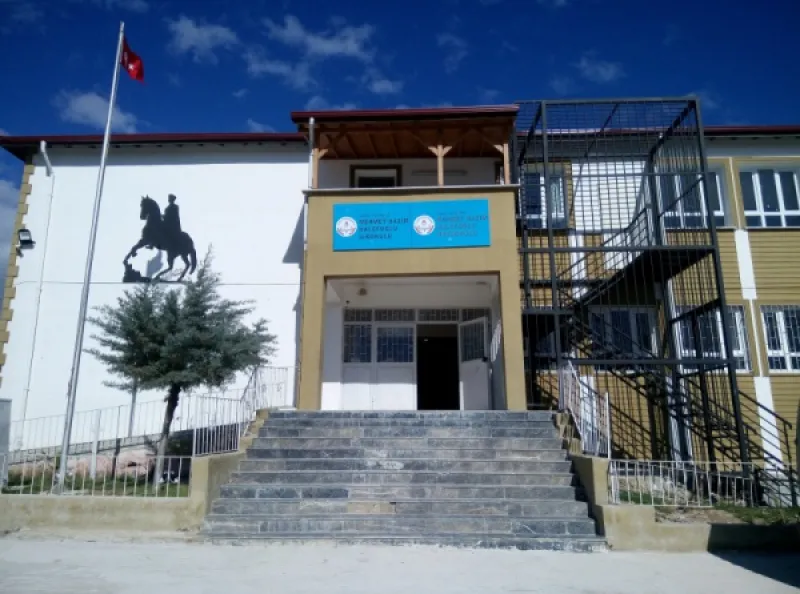 Hatay Sarıbük Mehmet Nazım Halefoğlu Ortaokulu - Hatay Ortaokulları