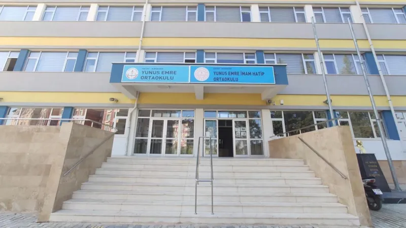 Hatay Yunus Emre Ortaokulu - Hatay Ortaokulları