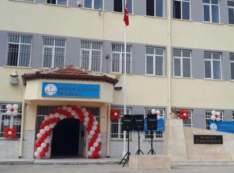 Isparta Meryem Albayrak Ortaokulu - Isparta Ortaokulları