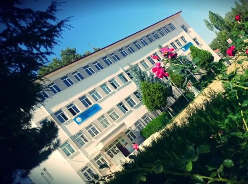 Isparta Hüyüklü Şehit Aytaç Usta Ortaokulu - Isparta Ortaokulları